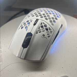 AEROX 3 super light honeycomb wireless RBG optical gaming mouse - white
